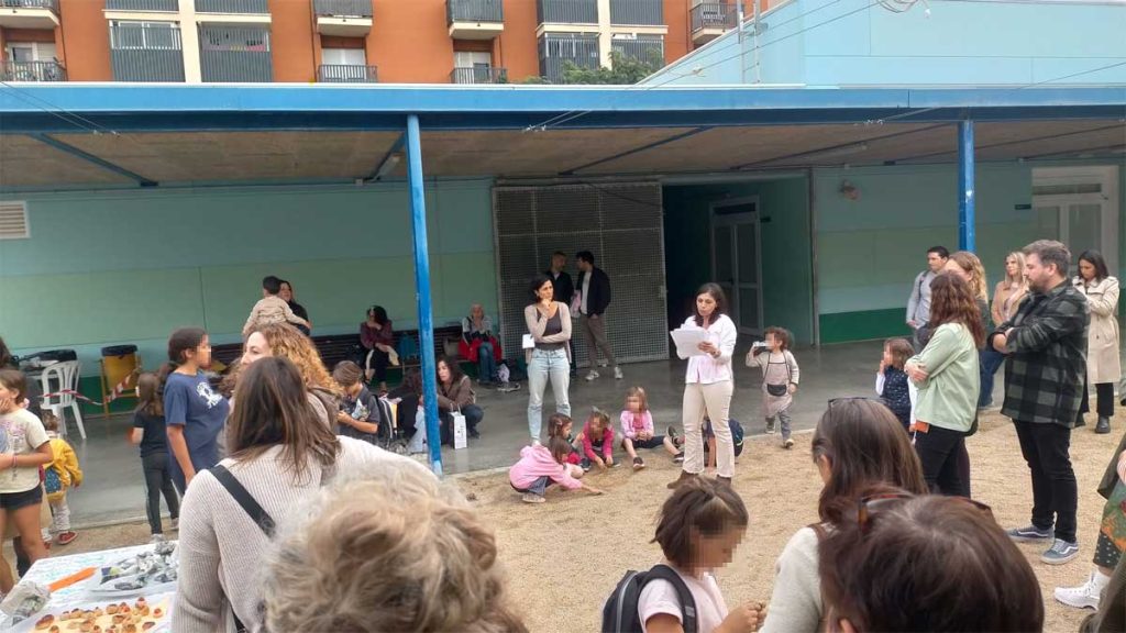 Lectura del manifest Jo També Hi Vull Anar